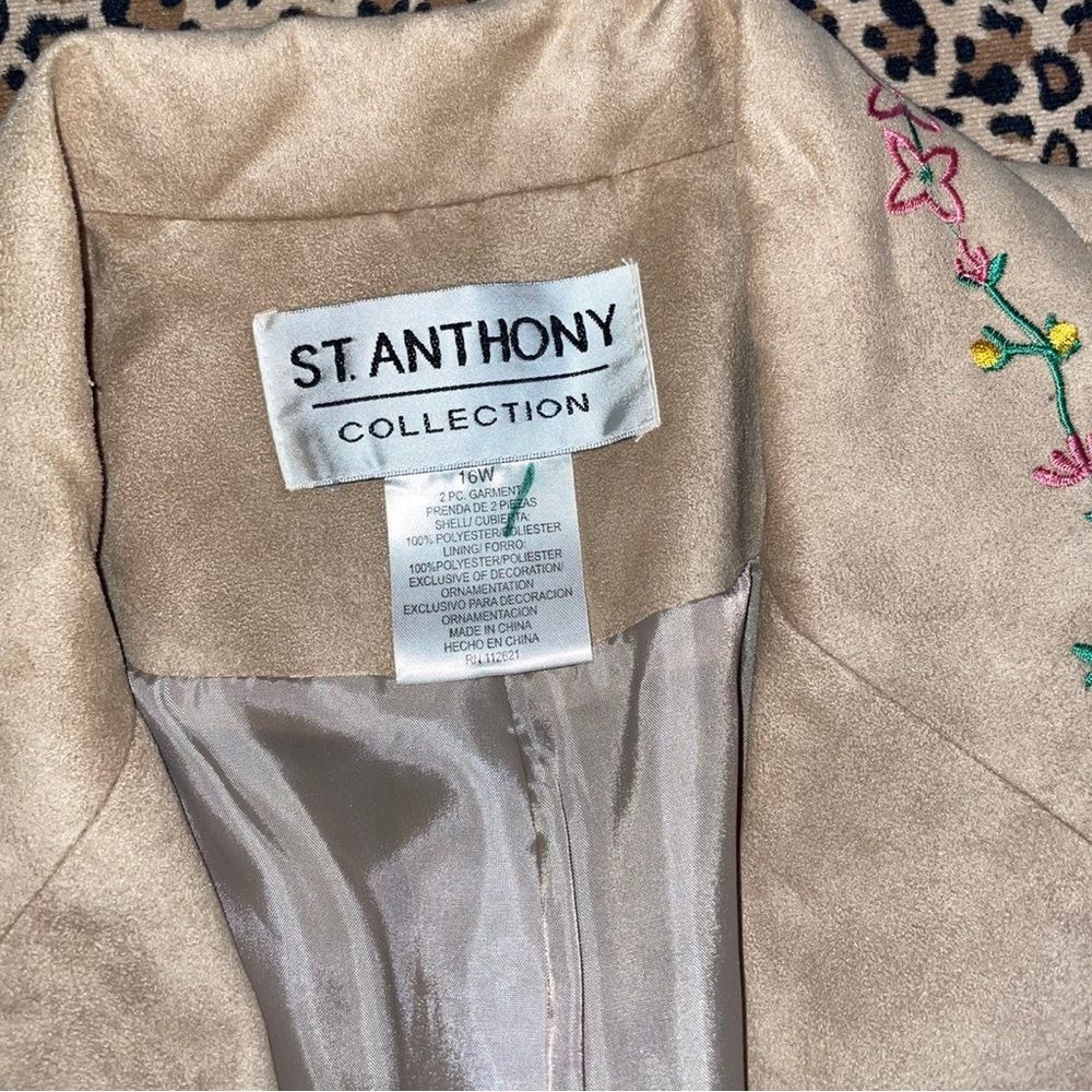 Vintage Deadstock NWT Faux Suede Embroidered Floral Blazer Academia Office Siren - Picture 8 of 8